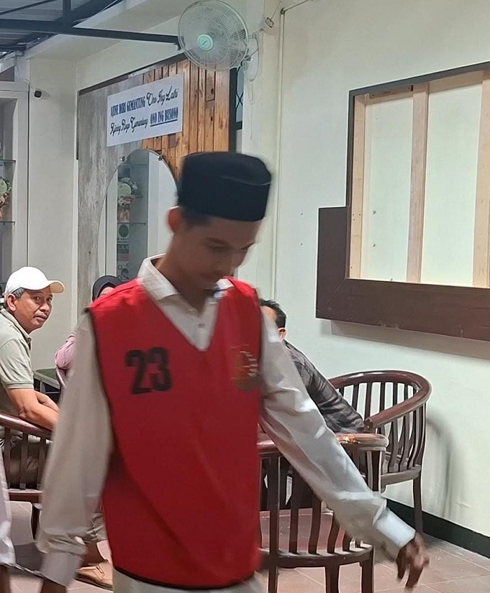 Febri Wahyudi, 26, kapster barbershop yang membunuh karyawan Indomaret menjalani sidang tuntutan di Pengadilan Negeri (PN) Jombang, Kamis (14/8).