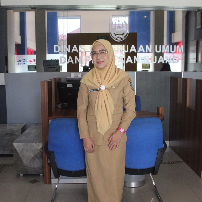 Irma Fitriana ST