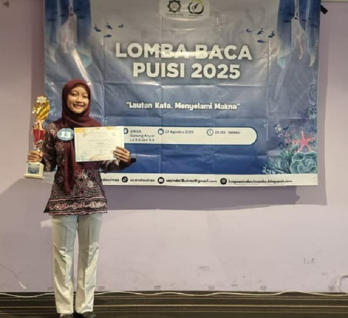 Dahliatus Salsabillah, Siswi MAN 7 Jombang yang raih Juara 2 Lomba Baca Puisi Nasional