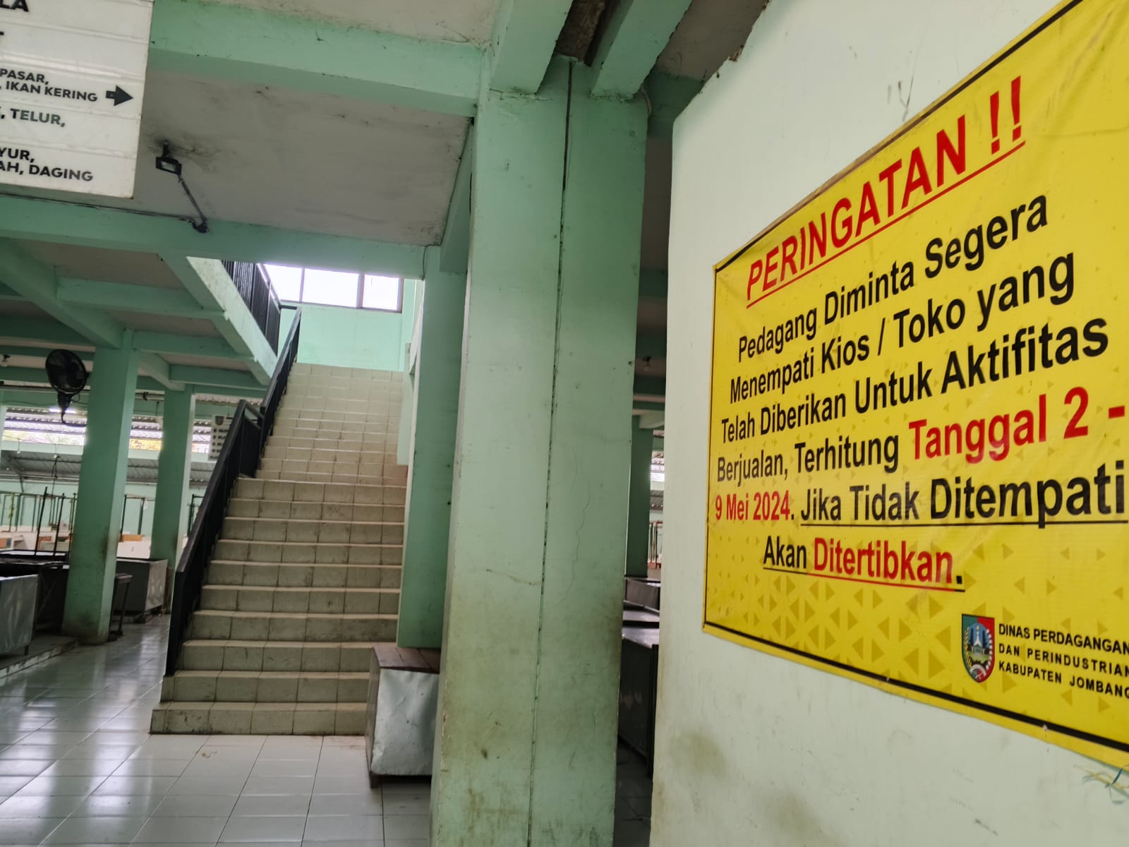 SEPI: Kondisi sejumlah ruko di Pasar perak Jombang sepi akibat ditinggal pedagangnya.