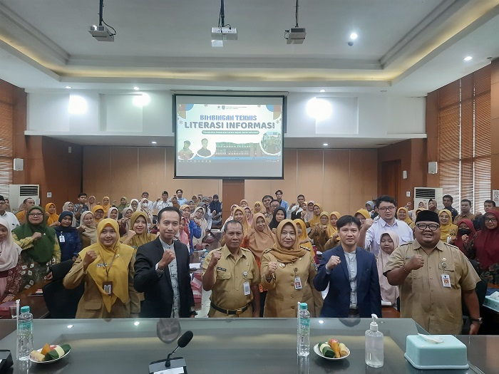 Dinas Perpustakaan dan Kearsipan Jombang menggelar Bimbingan teknis (Bimtek) literasi informasi dengan tema; Mewujudkan Masyarakat Cerdas melalui Literasi Informasi tahap ketiga