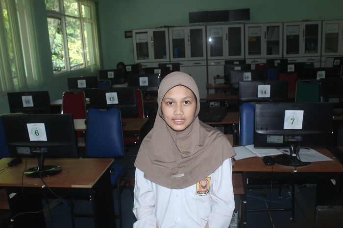 Oleh Nindya Syakira PH, Kelas 8-B SMP A Wahid Hasyim Tebuireng