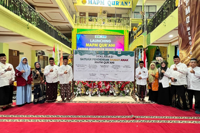 Kepala Kantor Kemenag Kabupaten Jombang, Dr H Muhajir hadir Dalam deklarasi SRA di MAPM Qur&rsquo;ani, Selasa (14/10),