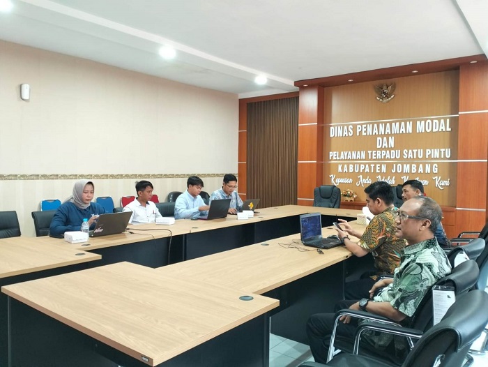 DPMPTSP saat melakukan rapat berkaitan Investasi lewat Program IPRO