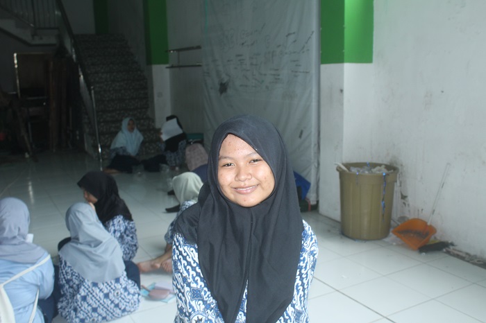 Afika Syatira Arifin, Kelas 8 Salaf-2 MTs Perguruan Muallimat Cukir