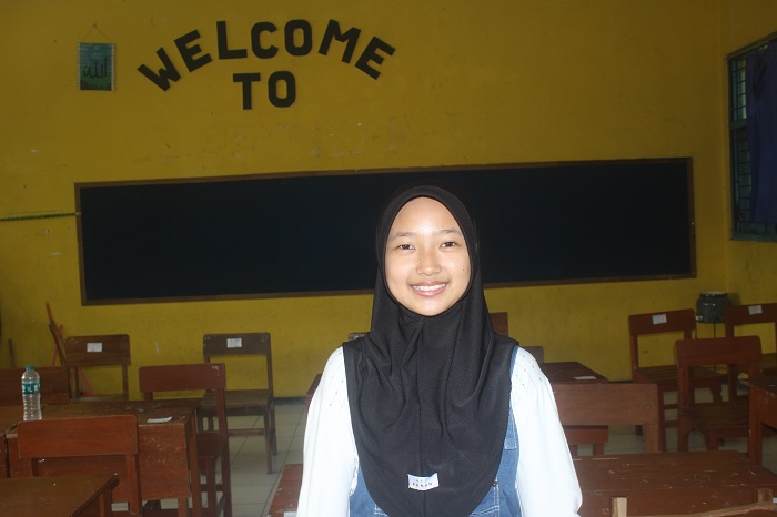 Pungki IndriyaNingsih, Kelas 8-C MTsN 9 Jombang di Tanjunganom, Diwek.