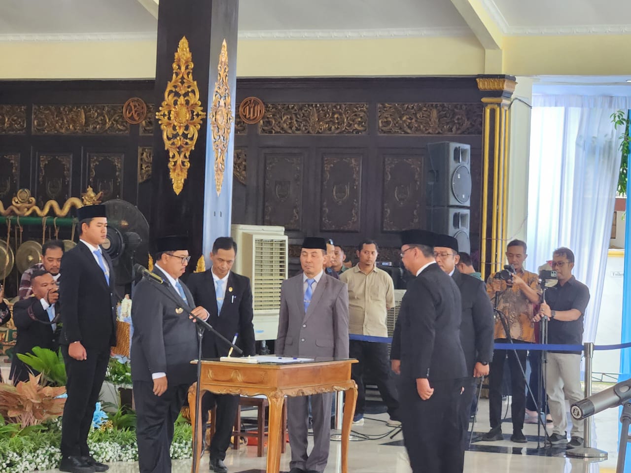 Prosesi pelantikan 66 pejabat baru di lingkup Pemkab Jombang, Jumat (7/11)