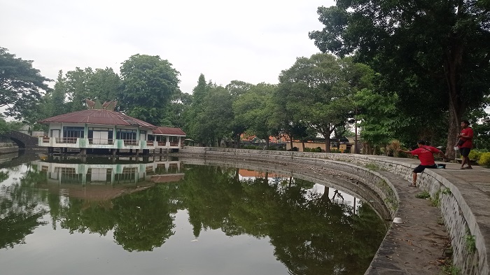 &nbsp;  SEPI: Kondisi aset Tirta Wisata di Desa Keplaksari, Kecamatan Peterongan yang mati suri (6/11).