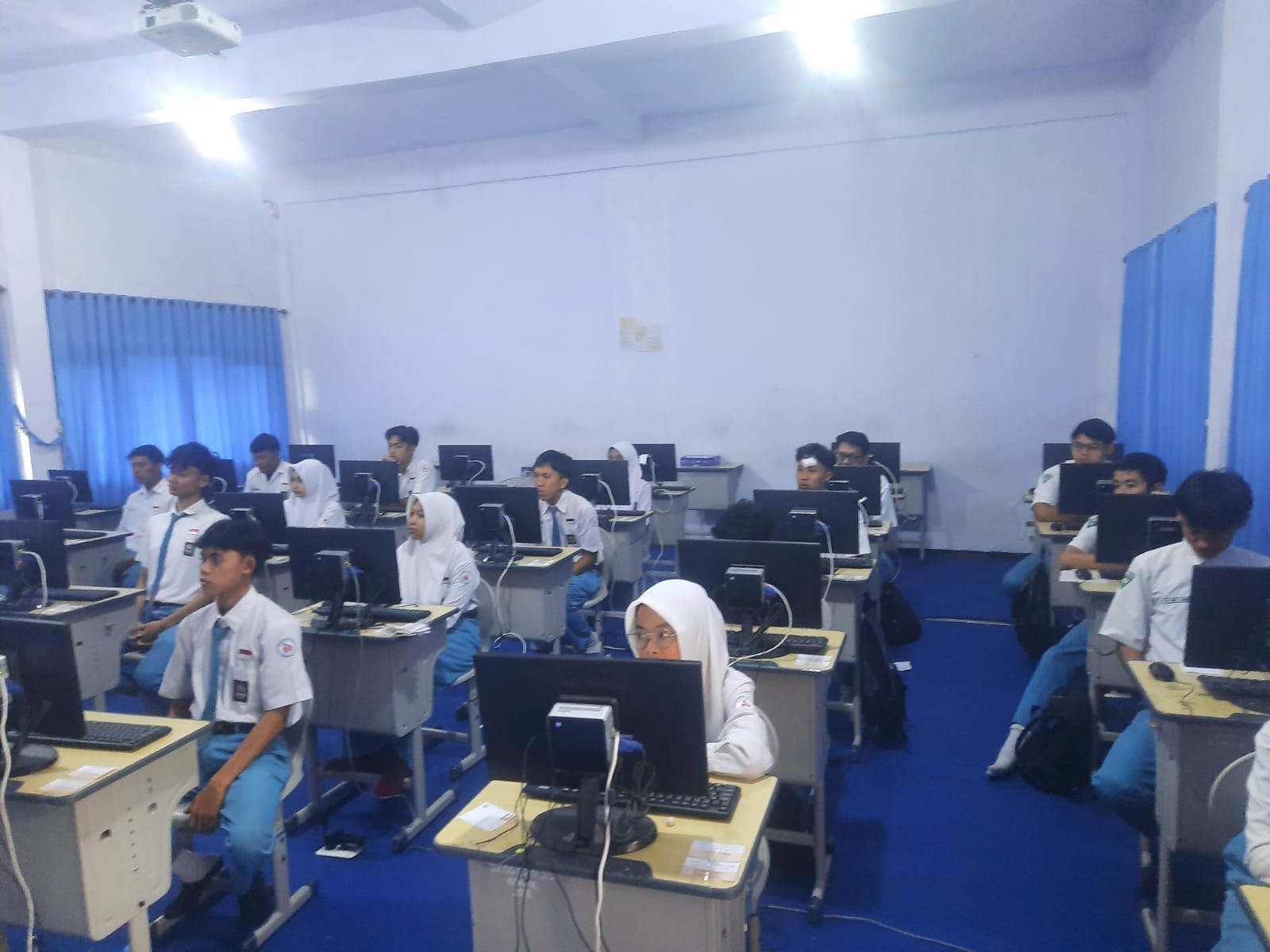 Pelaksanaan TKA di SMAN Mojoagung