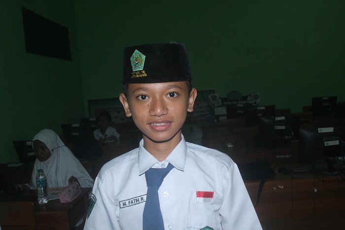 M Fatih Romadlan Kelas 8D MTsN 15 di Keras, Diwek