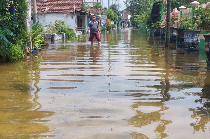 BANJIR yang melanda kawasan utara Sungai Brantas sejak Kamis (20/11) malam hingga Jumat (21/11) dipicu meluapnya empat sungai sekaligus.
