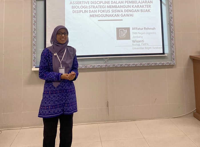 Guru SMAN Jogoroto Afifatur Rohmah SPd