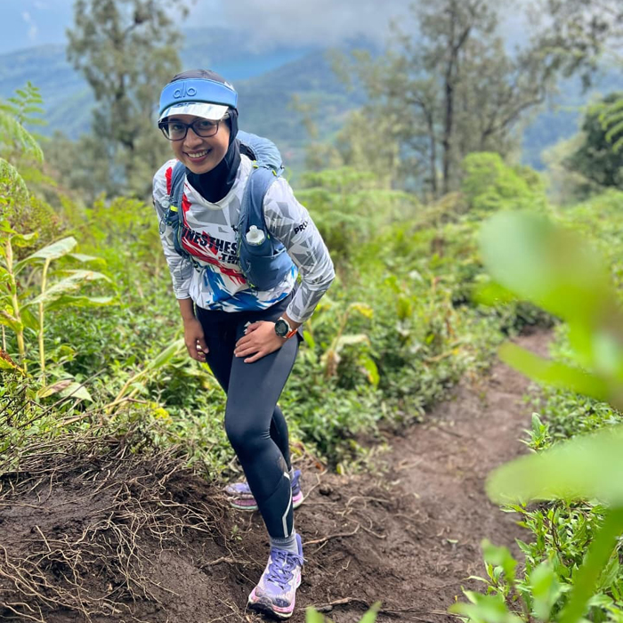 &nbsp;  ENERGIK: dr. Putri Rizkiya, Sp.An-TI., Subsp.TI(K) saat mengikuti trail run.  &nbsp;  &nbsp;