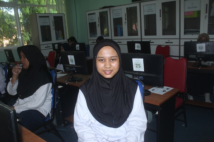 Firhani Nawang Wulan Kelas 7 C SMP A Wahid Hasyim Tebuireng