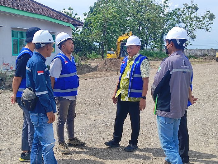 Dinas Perhubungan Jombang terus mengebut pengerjaan pengurukan dan penataan lahan pembangunan terminal barang di eks Balai Penyuluhan Pertanian (BPP) Perak