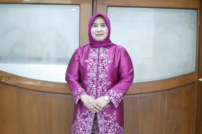TELADAN: Lilik Zulailiyah Agus Purnomo, Ketua Dharma Wanita Persatuan (DWP) Kabupaten Jombang merupakan sosok perempuan yang teladan.  &nbsp;