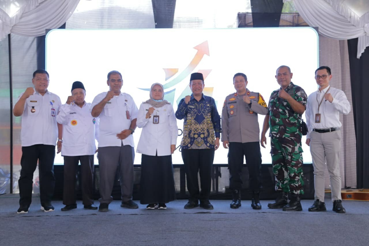 KOMPAK: Direktur RSUD Ploso dr. M. Vidya Buana, M.H bersama jajaran tamu undangan