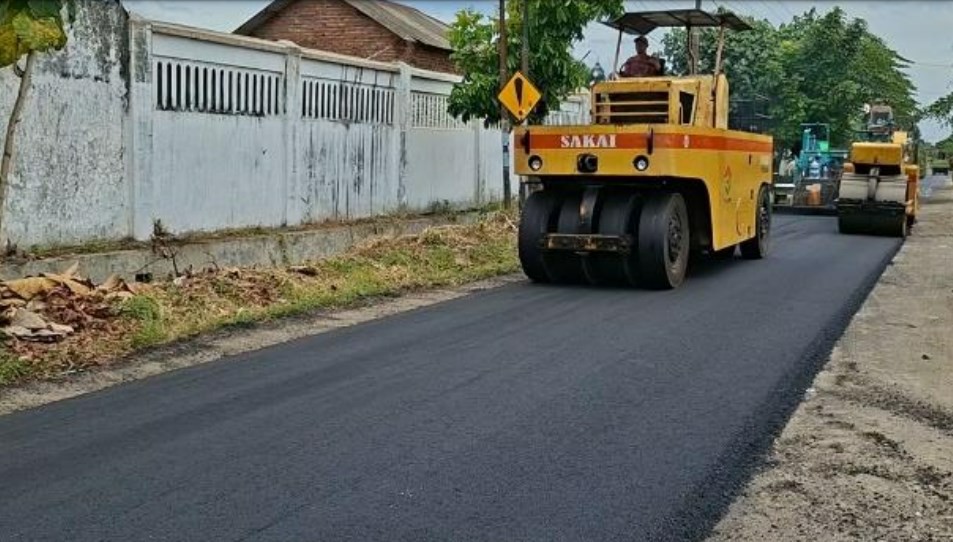 MULUS: Kondisi jalan kabupaten usai dilakukan pelebaran dan pengaspalan