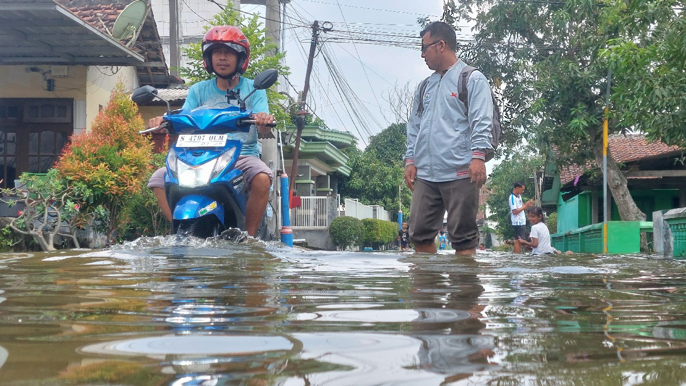 Banjir yang merendam permukiman di Desa Jatigedong, Ploso beberapa bulan lalu
