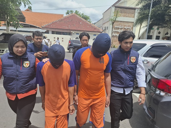 Satreskrim Polres Jombang mengungkap kasus persetubuhan terhadap anak di bawah umur.