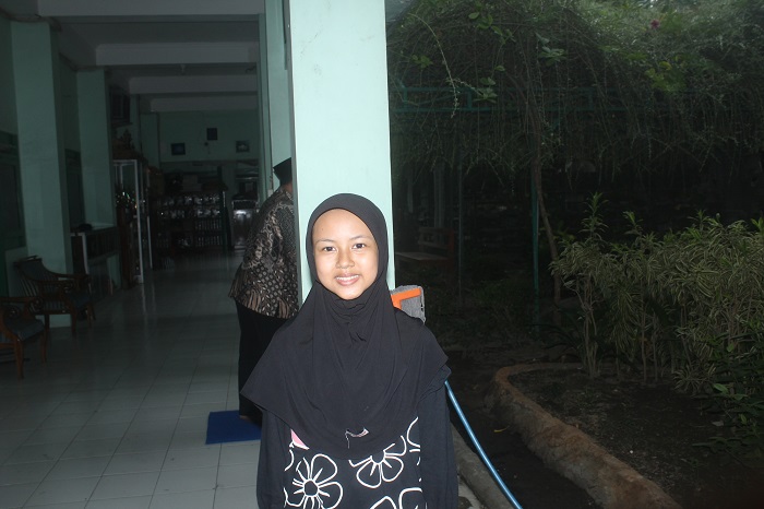 Bening Airaisyah Kelas 7 D SMP A Wahid Hasyim Tebuireng