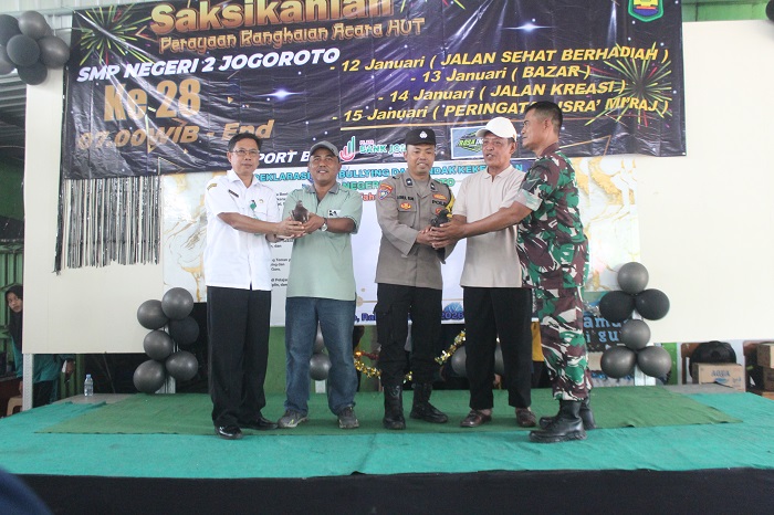 INOVASI: Pengucapan deklarasi anti bullying dan kekerasan di sekolah yang dipimpin Kepala Seksi Peserta Didik dan Pembangunan Karakter SMP, Iswahyudi Hidayat