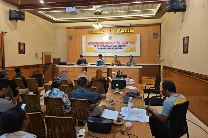 &nbsp;  SUDAH MUSDES: Desa Kepatihan Jombang sudah menggelar musdes pendirian KDKMP. Namun belum bisa memulai karena kendala lahan.  &nbsp;