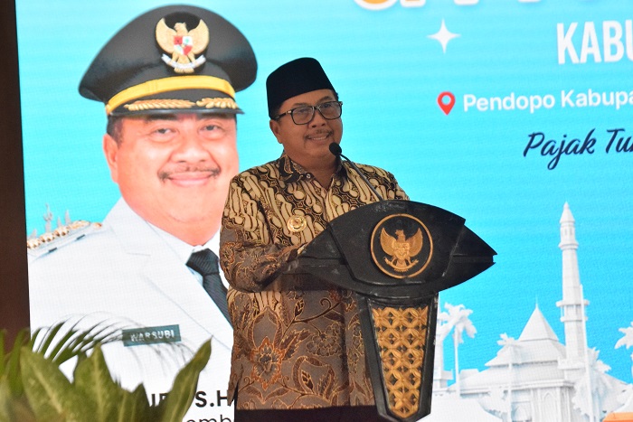 &nbsp;  KAWAL PEMBANGUNAN: Bupati Jombang Warsubi usai meluncurkan SPPT PBB-P2 2026 di Pendopo Kabupaten Jombang, Kamis (22/1).  &nbsp;