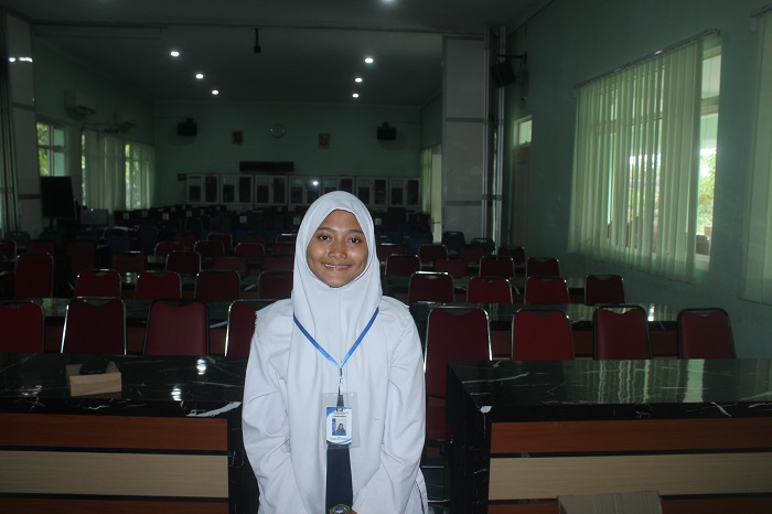 Sabrina Nur Shoofiyah Az Zuhro Kelas 9 B SMP Al Hikmah Balongrejo Sumobito