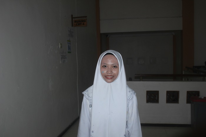 Zainaba Aliya Himana, Kelas XI E MA Salafiyah Syafiiyah Tebuireng