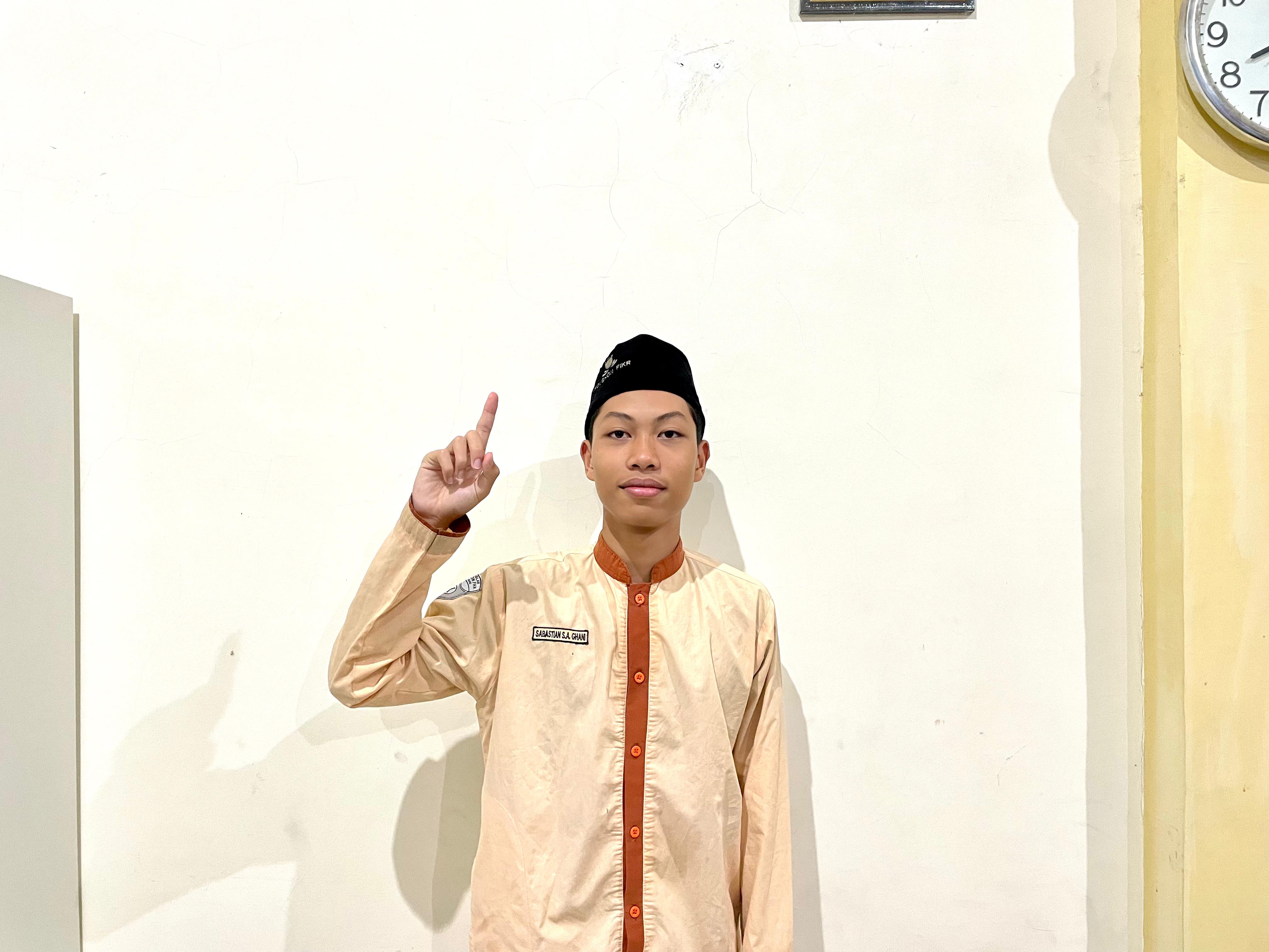 Sabastian Sayyid Abdul Ghani, Kelas 9 Inovatif SMP Islam Roushon Fikr