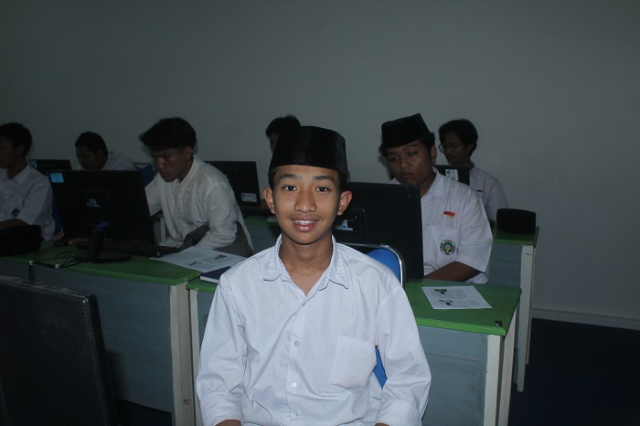 Fijri Andika Faza Jaya, Kelas XI J MA Madrasatul Quran Tebuireng