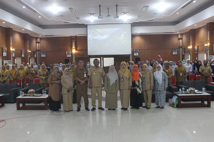penandatanganan Nota Kesepahaman (MoU) Pelayanan KB dengan fasilitas kesehatan (faskes) se-Kabupaten Jombang, Selasa (10/2) di Ruang Bung Tomo Kantor Pemkab Jombang