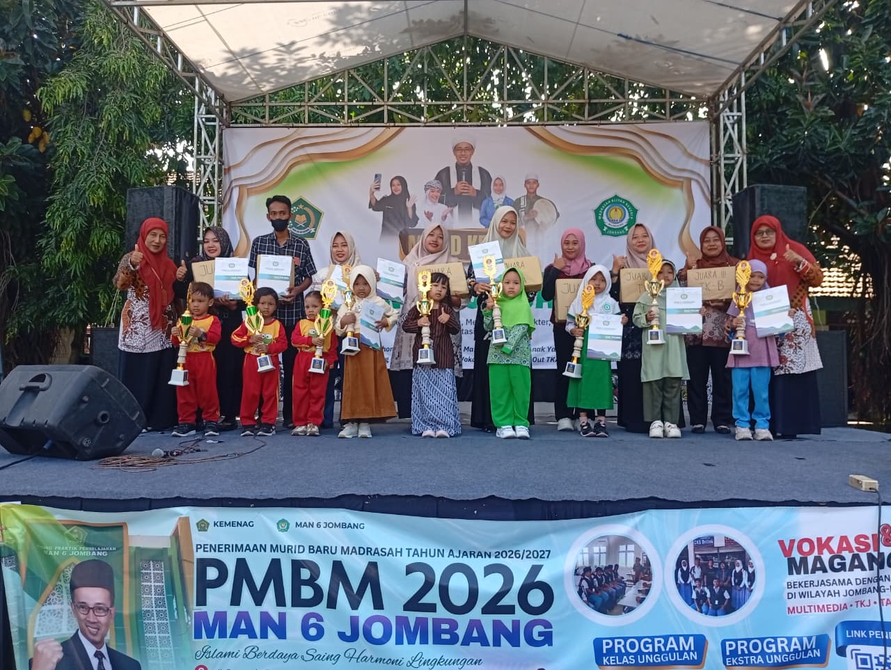 Juara lomba mewarnai tingkat TK