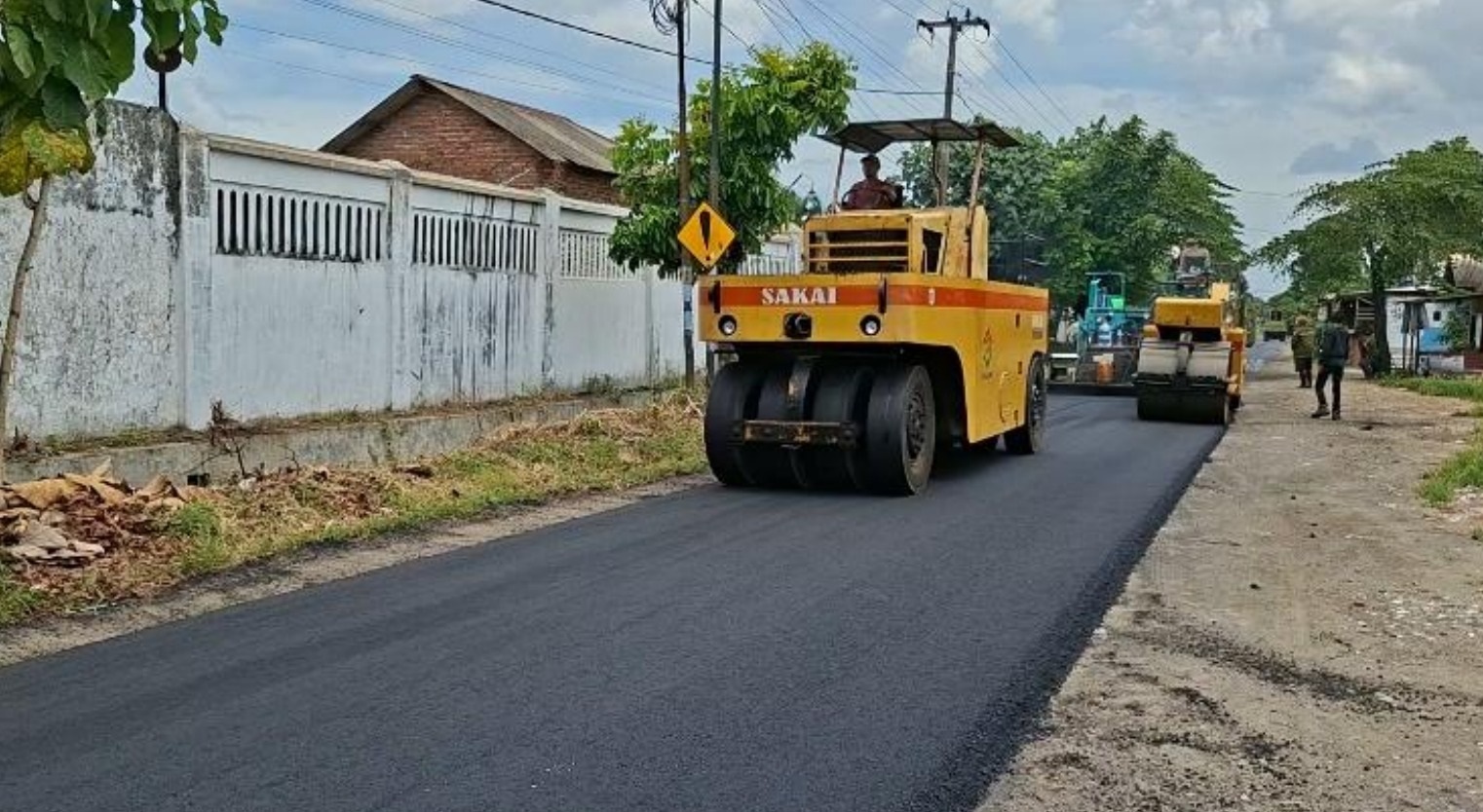 PERBAIKAN: Dinas PUPR Jombang melakukan perbaikan jalan kabupaten yang jadi prioritas