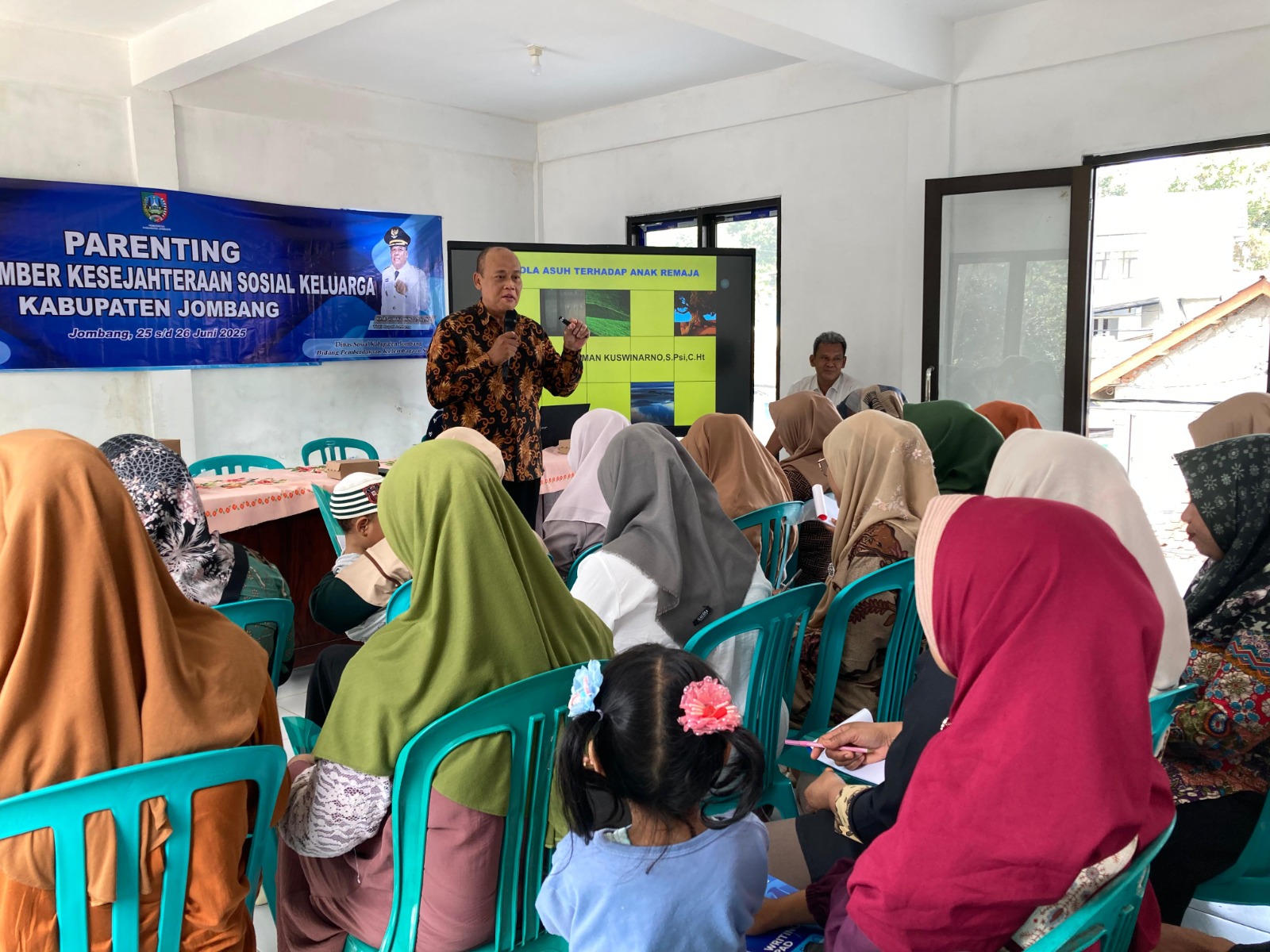   PENYALURAN: Dinsos terus mempercepat penyaluran banos untuk KPM  &nbsp;