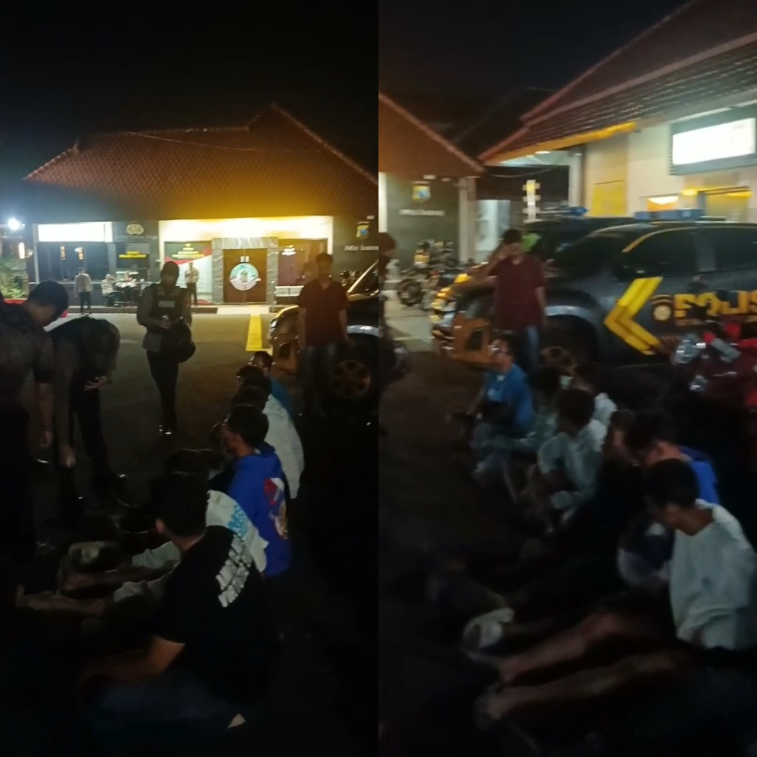 Sejumlah remaja dan anggota perguruan silat saat diamankan di Mapolres Jombang