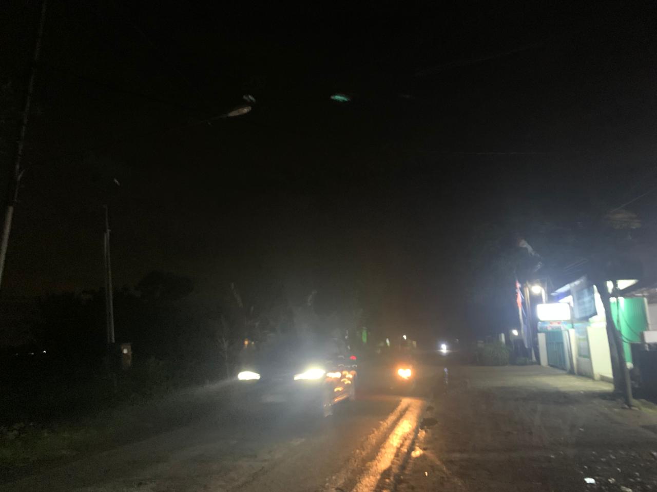   &nbsp;  BIKIN GELAP: Kondisi PJU di Desa Tebel, Kecamatan Bareng yang padam, (8/3).  &nbsp;