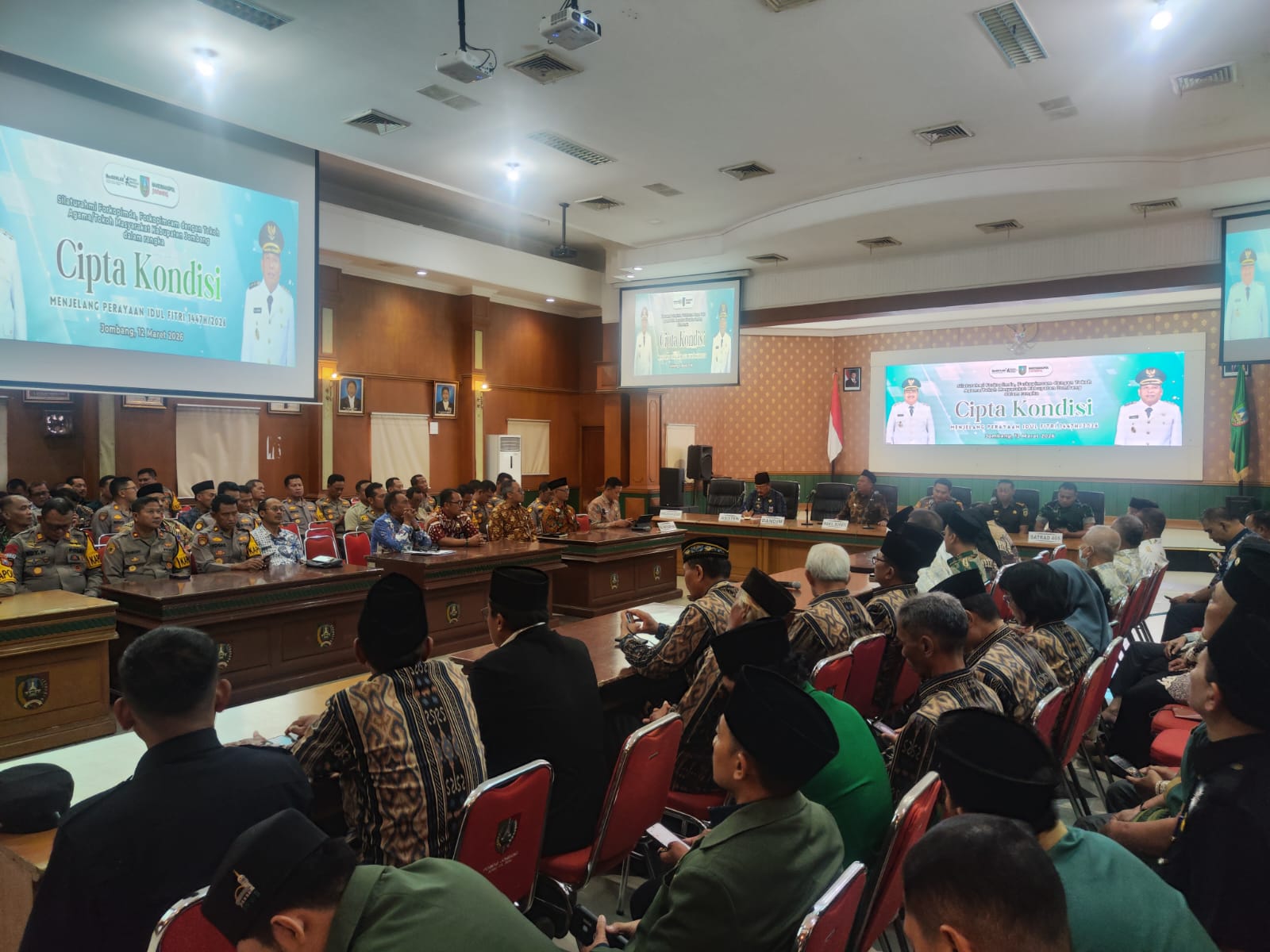   &nbsp;  &nbsp;  ANTISIPASI: Wakil Bupati Jombang Salmanudin Yazid saat memimpin rakor bersama lintas sektor, Kamis (12/3).  &nbsp;