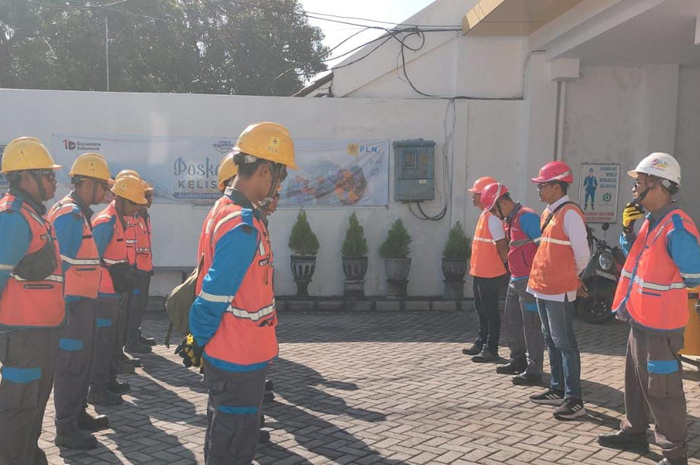SIGAP: Petugas PLN saat mengikuti arahan terkait kesiapan dalam menyambut Idul Fitri