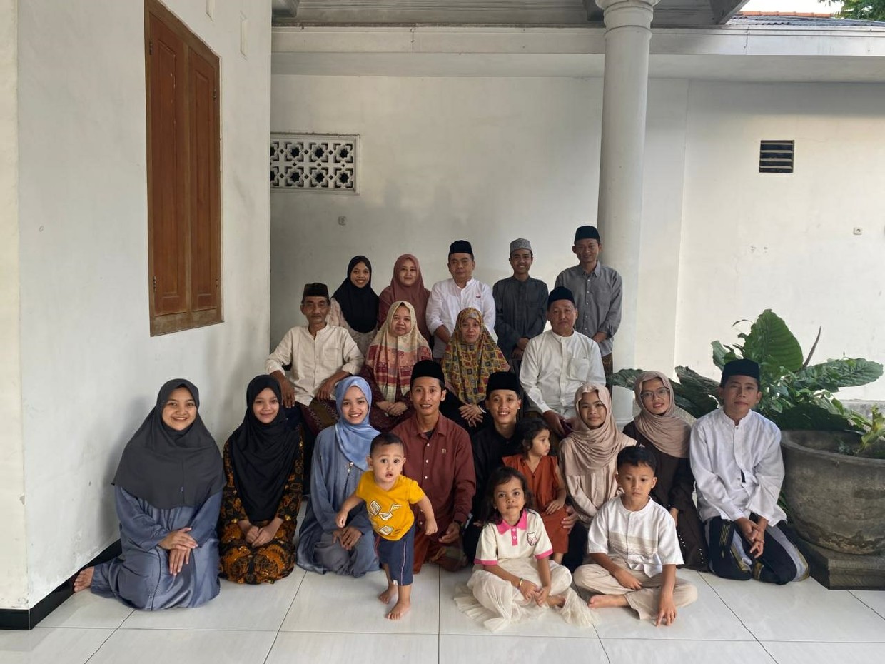 Gus Sentot saat silaturahmi di keluarga besar Lirboyo