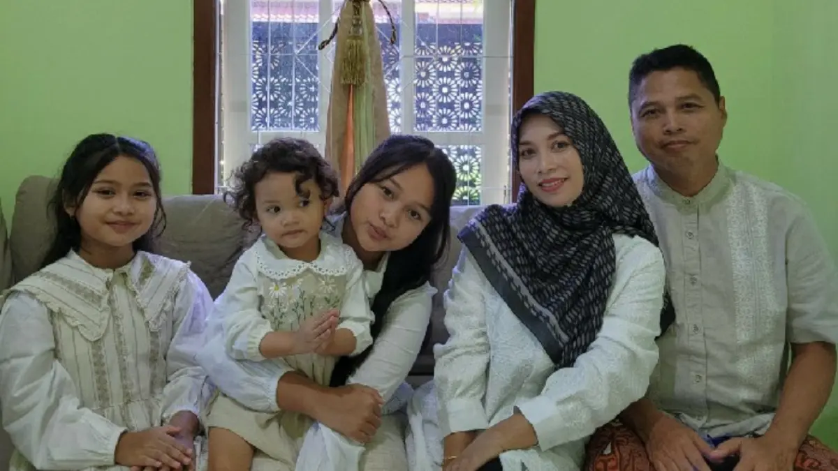 Yohan Kartika bersama keluarga