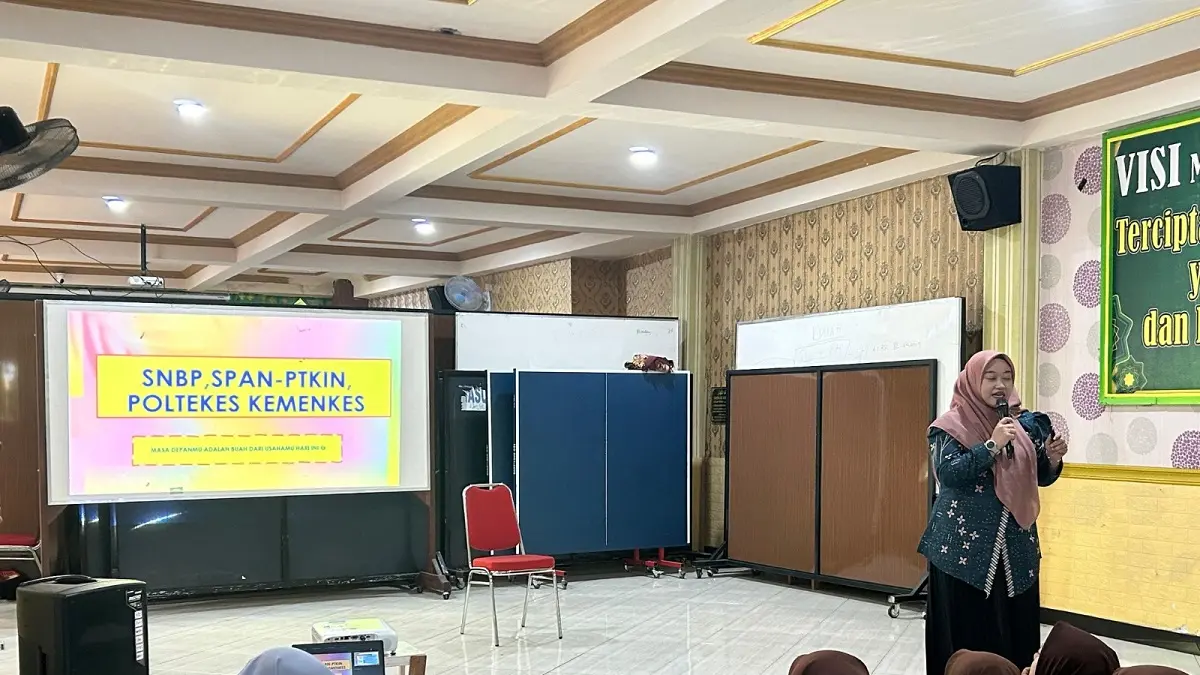 FOKUS: Siswi MA Perguruan Muallimat Cukir mengikuti pembinaan SNBP dan SPAN PTKIN.
