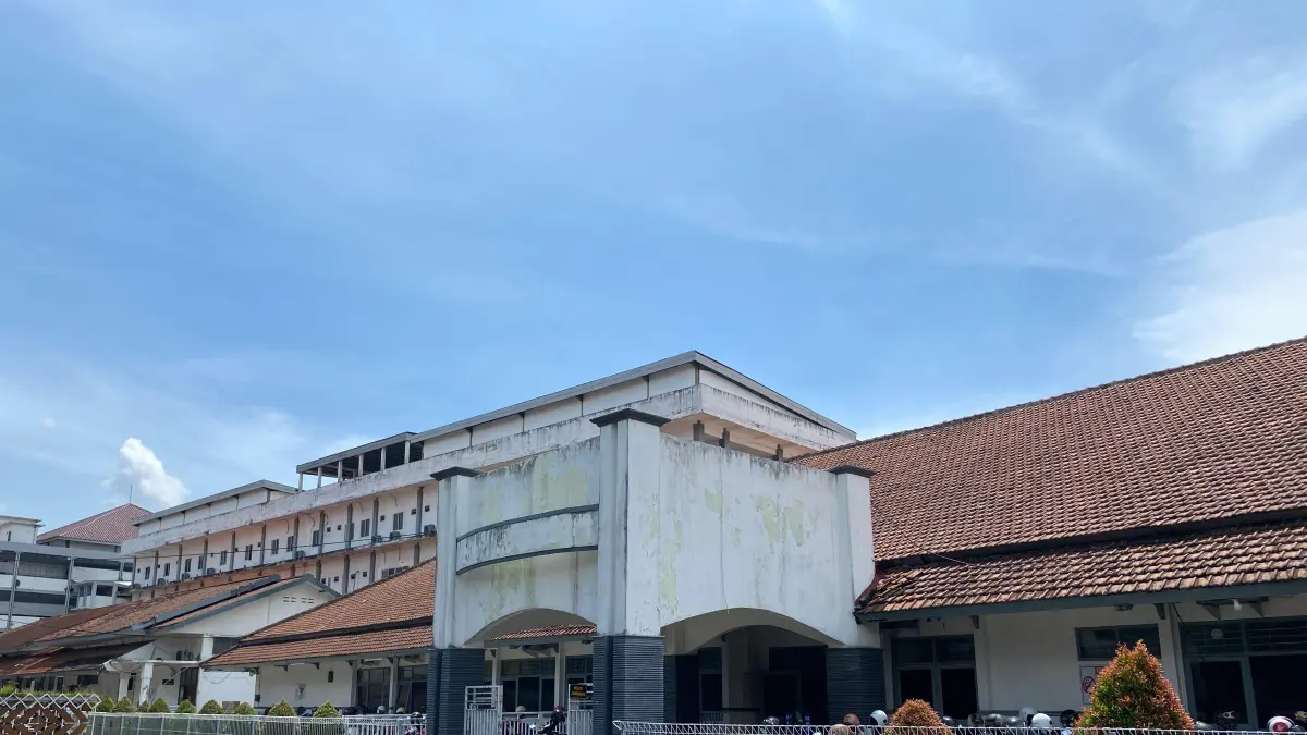 LAHAN EKS DINKES: Gedung eks Dinkes Jombang ini bakal dibangun gedung 10 lantai