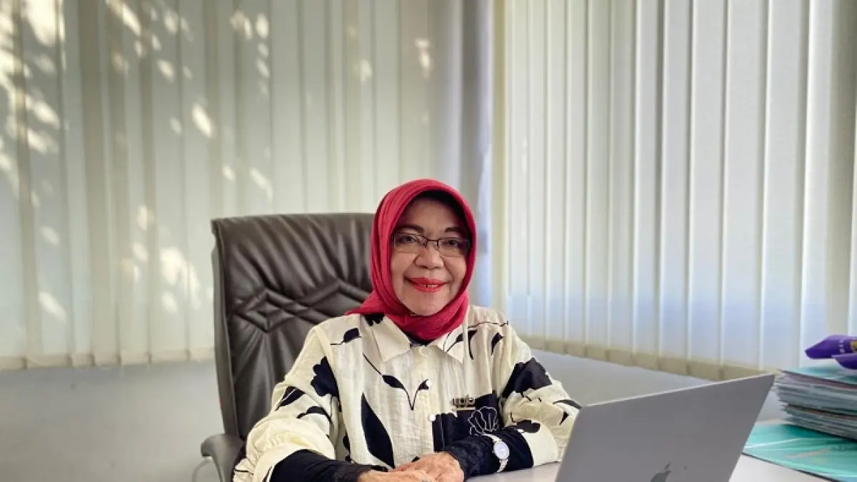 ADAPTIF: Rektor Universitas PGRI Jombang (UPJB) Prof Dr Dra Munawaroh MKes.