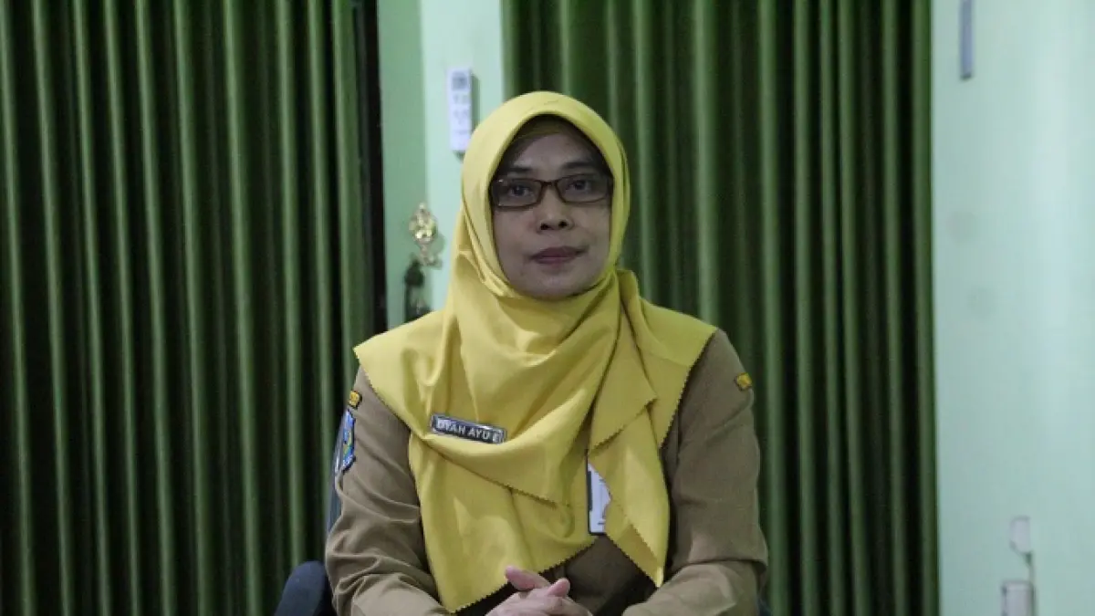 Dyah Ayu Endrianingsih SPd MM, Kepala SMAN 1 Jombang 