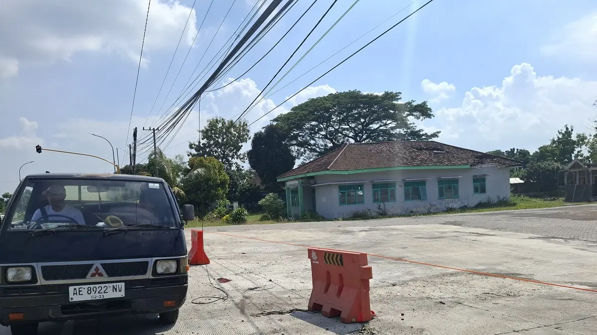 Kondisi terminal barang di Perak Jombang yang hingga kini belum beroperasi dan tidak sesuai target