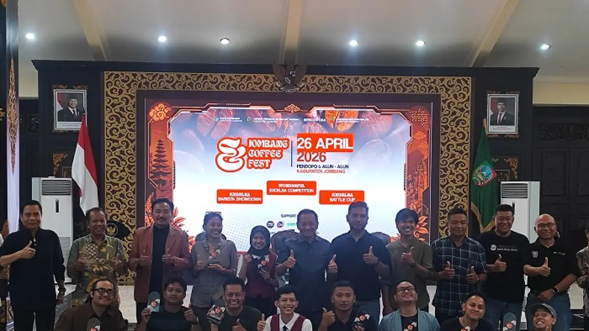 KOMPAK: Ketua DPRD Jombang Hadi Atmaji bersama Kepala Disperta Jombang M. Rony dalam sesi dialog interaktif Jombang Coffe Festival