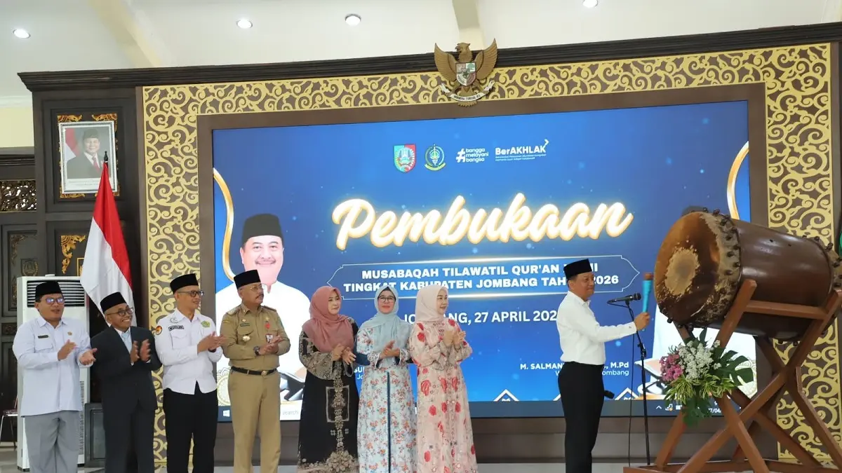 RESMI DIBUKA: Sekdakab Agus Purnomo membuka Musabaqah Tilawatil Quran (MTQ) ke-32 tingkat Kabupaten Jombang, Senin (27/4).