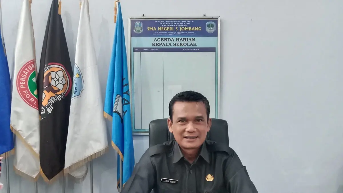Saidun SPd MMPd, Kepala SMAN 3 Jombang
